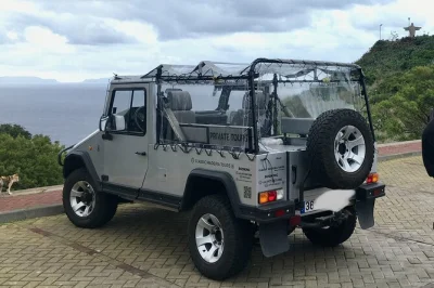 Madeira erleben: oldtimerfahrt mit lokalem guide, poncha verkosten, glasplattform am cabo girão besuchen und entspannte vormittagstour zu zweit.