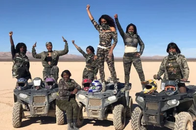 Sinta a adrenalina em um passeio de atv pelo deserto de joshua tree em las vegas, explorando trilhas em cidade fantasma e a terra dos mustangs selvagens—com equipamento, água e um hambúrguer no pi