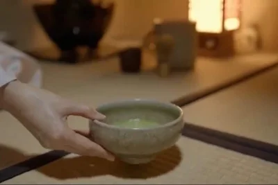 Entra en una casa samurái de kyoto de 300 años para una ceremonia de té privada con matcha orgánico y degustación de sake. uso exclusivo y guía local incluidos.