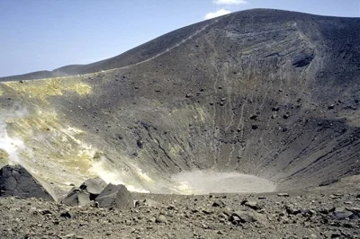 Feel the sea breeze on a lipari & stromboli boat tour, with longer island stops, explanations in italian & german, and easy boarding. includes guide and wheelchair access.
