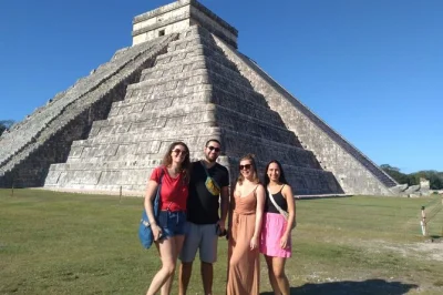 Scopri l’antica magia di chichen itza con un tour privato e guida locale. salta le code, ascolta storie maya autentiche e visita con ingresso flessibile incluso.