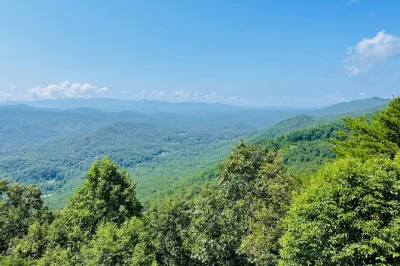Feel the wind on a small-group jeep tour along foothills parkway in the smoky mountains, with stops in wears valley, history talks, and a private off-road ride included.