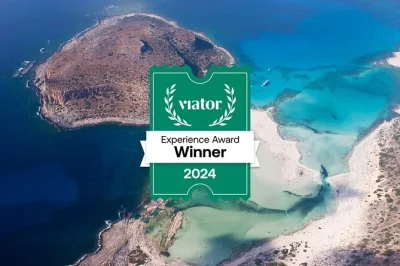 Scopri il lato selvaggio di creta con un tour in jeep semi-privato al belvedere di balos e alla spiaggia di falassarna, con pranzo, bevande e lettini riservati. pickup dall’area di chania.