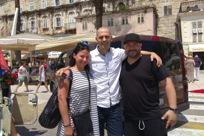 Von dubrovnik nach split entspannt im privaten transfer mit flexiblem abholort und optionalen stopps wie ston oder mostar. komfortabel und direkt mit lokalem fahrer.