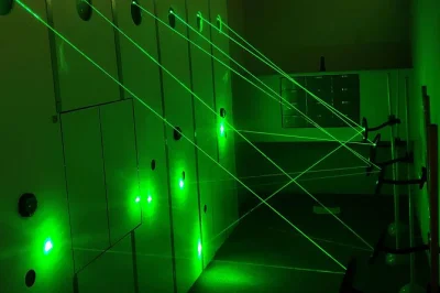 Vivi l’adrenalina di una escape room privata a palm springs: decifra codici, evita allarmi e supera la sicurezza con il tuo gruppo—adatta a tutte le età.