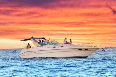 Vivi la brezza marina con una crociera privata in yacht a cabo, open bar, snorkeling a pelican rock e orari flessibili. snack inclusi e equipaggio amichevole.