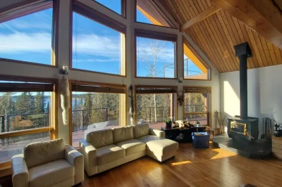 Feel the thrill of aurora chasing near yellowknife, unwind in a cozy lodge with games and hot drinks, and get pro photos—all with pickup and a local guide.