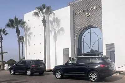 Chegue ou saia de agadir com transfer tranquilo, motoristas que falam sua língua, serviço 24h e pickup direto no hotel. viaje confortável em carro com ar-condicionado.