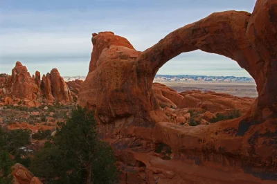 Feel the wild edges of moab on a 4x4 day trip through arches & canyonlands, including the shafer trail and a picnic lunch. small group, local guide, park entry.