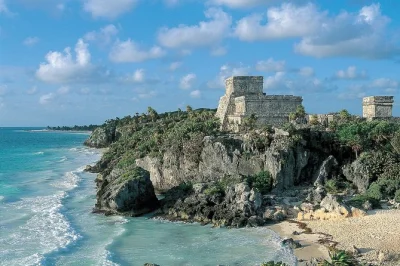 Sinta a vibe da selva do yucatán nas ruínas de coba e tulum, nade no cenote multun-ha e conheça um museu maia autêntico — passeio em grupo pequeno com transporte e almoço incluso.