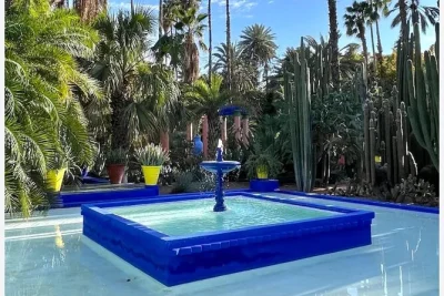 Sinta a energia de marrakech em 4 horas—palácio bahia, mesquita koutoubia, jardins majorelle—com motorista local, paradas flexíveis e conforto com ar-condicionado. inclui busca no hotel.