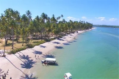 Transfert privé de l’aéroport de recife à praia dos carneiros. profitez d’un trajet fluide, de conseils locaux et d’un accès facile aux plus belles plages de pernambuco.