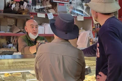 Scopri i sapori di lancaster con un tour guidato tra cucine internazionali. sei tappe, storie di immigrati locali e opzioni per tutte le diete. prenota ora.