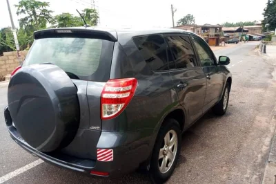 Book a private airport pickup in accra. air-conditioned car, local driver, and smooth ride to your hotel or home. easy, safe, and stress-free arrival.