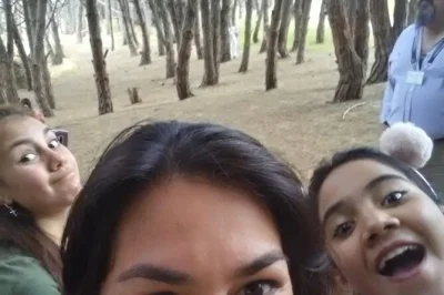 Camina por el bosque encantado, escucha leyendas locales y únete a una búsqueda guiada de elfos con cámara. experiencia única para todos los niveles. reserva ya.