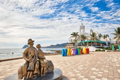 Viaggia da mazatlán a puerto vallarta in auto privata con autista locale, fermate personalizzate e pick-up direttamente a casa. prenota online in modo semplice.