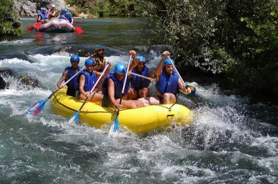 Viva a aventura em antalya com rafting no rio koprucay, passeio de quadriciclo pelas florestas de pinheiros e tirolesa — inclui transporte do hotel, equipamentos e almoço.