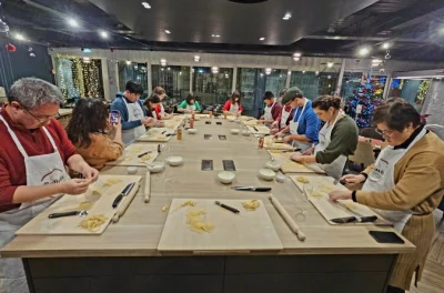 In rom selbst pasta und tiramisu machen lernen – mit einem lokalen koch nahe termini. alle zutaten inklusive, mit viel praxis und spaß.