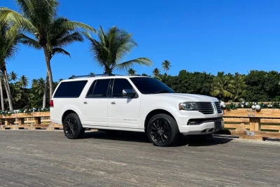 Feel at ease landing in san juan with a private transfer to your hotel or cruise port. includes meet & greet, bilingual driver, and air-conditioned comfort across puerto rico.