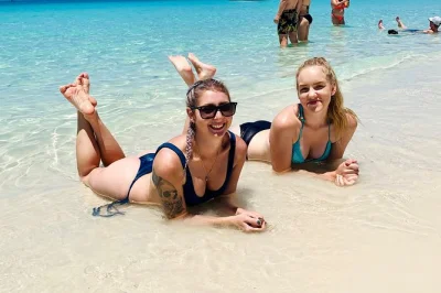 Whitsunday, whitehaven beach & hill inlet entdecken: hoteltransfer, geführte wanderungen und echtes aussie bbq direkt am strand.