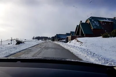 Buchen sie einen privaten transfer vom flughafen podgorica oder der stadt nach Žabljak. englischsprachige fahrer, flexible abholzeiten, saubere fahrzeuge. bezahlen sie nur, wenn sie zufrieden sind.