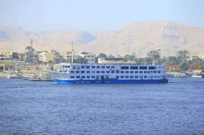 Nilkreuzfahrt von aswan nach luxor mit besuch der philae-tempel, kom ombo, edfu und tal der könige. inklusive hoteltransfer und erfahrener reiseleitung.