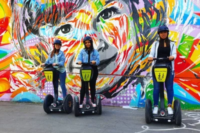 Erlebe das 13. arrondissement von paris auf dem segway und entdecke riesige murals von seth, inti & okuda. inklusive ausrüstung, fotopausen & insider-tipps vom guide.