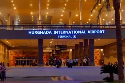 Reserva un traslado privado desde el aeropuerto de hurghada a tu hotel. servicio 24/7, recogida sencilla, coche con aire acondicionado y confirmación inmediata. llega a egipto sin estrés.
