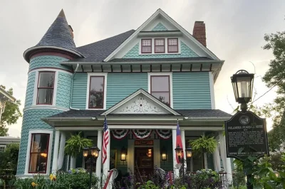 Step into wilmington’s layered past on a guided walking tour, exploring elegant streets and the bellamy mansion museum. includes local guide and easy pace.