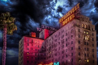 Sinta o frio na espinha no tour de fantasmas em hollywood, los angeles. ouça histórias reais, passe por teatros famosos e explore com guias especialistas. saídas todas as noites.