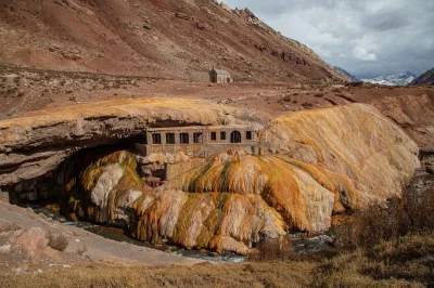 Feel the andes’ raw beauty on a mendoza day trip to aconcagua and puente del inca, with hotel pickup and a local bilingual guide. history, landscapes, real stories.