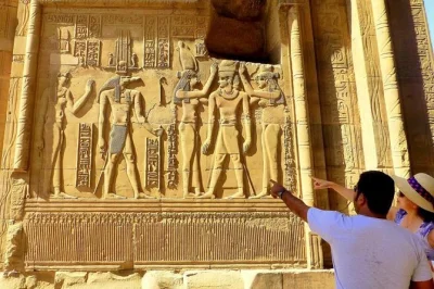 Descubre el antiguo egipto con un tour privado de 8 días desde el cairo a luxor, incluyendo las pirámides de giza, crucero por el nilo, templos, vuelos internos y recogida en hotel.