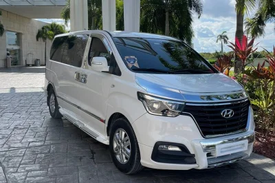 Atterrissez à punta cana et profitez d’un transfert privé sans stress, disponible 24h/24, avec des véhicules adaptés à tous les groupes. réservation simple, paiement en ligne ou sur place.