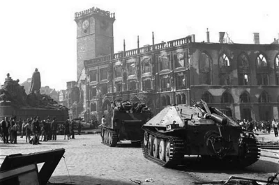 Descubre la historia de la segunda guerra mundial en praga con un guía local, explora refugios medievales, ve artefactos únicos y visita la cripta de la operación anthropoid.