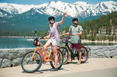 Explore o lake tahoe east shore trail de e-bike, passeie pela billionaire’s row e relaxe em sand harbor. inclui aluguel de bike, capacete e horários flexíveis.