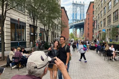 Feel the city shift as you cross the brooklyn bridge at sunset, explore dumbo’s streets, and end with skyline views—includes small groups and a local guide.