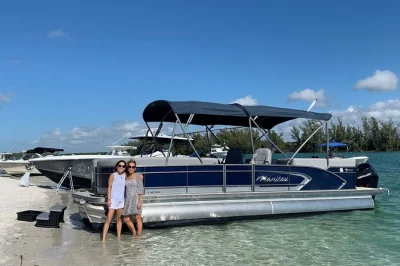 Feel the breeze on a private pontoon tour from naples to keewaydin island, with shelling stops, local stories, and flexible island hopping. includes drinks.
