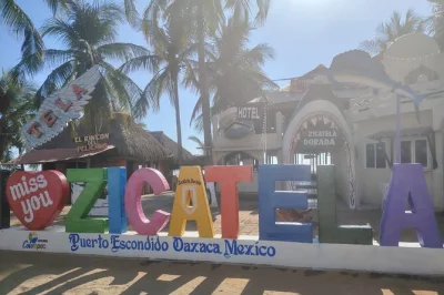 Da oaxaca a puerto escondido con transfer privato, senza bus affollati, con consegna in hotel, acqua inclusa e un viaggio comodo e rilassante, con ritiro e tutte le spese comprese.