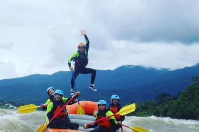 Feel the rush of white water rafting near baños on the pastaza river, see waterfalls along the route, and enjoy lunch after paddling—includes transport & local guide.
