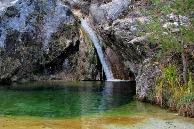 Scopri la storia antica di dion, percorri i sentieri dell’olimpo e tuffati nel ruscello di agia kori. include transfer da tessalonica e guida locale per tutta la giornata.