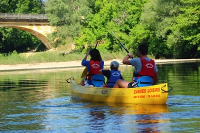 Float past dordogne castles and medieval villages by canoe from sarlat, with swimming breaks and a picnic. includes all equipment and local guide support.