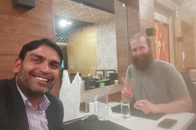 Sinta a energia de agra em um passeio privado de um dia saindo de delhi, com busca no hotel, wifi no carro e chai indiano. visite o taj mahal e o forte de agra no seu ritmo.