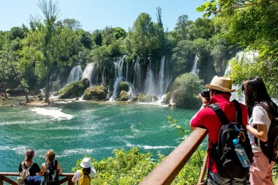 Dubrovnik, stari most, kravice wasserfälle – tagesausflug mit schwimmen, stadtführung und abholung vom hotel.