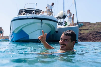 Feel the sea breeze on menorca’s north coast, swim in clear coves, explore hidden caves, and snorkel in a marine reserve. includes snorkeling gear and restroom.