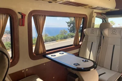 Descubre la antigua Éfeso, explora las casas en la ladera y visita el templo de artemisa en un tour privado desde kusadasi—entradas, recogida y almuerzo turco incluidos.