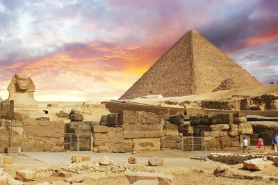 Siente la historia en las pirámides de giza, conoce de cerca la esfinge y descubre los tesoros del museo egipcio, con guía experto, almuerzo incluido y recogida en hotel.
