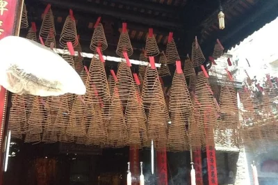 Explore ho chi minh em um dia—catedral de notre dame, museu dos vestígios da guerra, pagode de jade, mercado ben thanh. guia particular, almoço incluso.