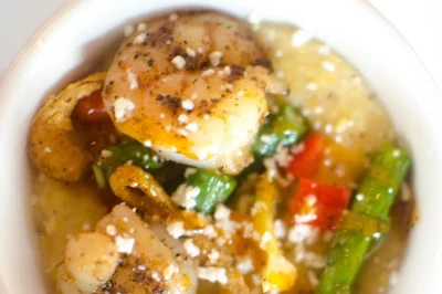 Explore o grant park em atlanta com um guia local, prove sabores modernos do sul, caminhe pelo oakland cemetery e desfrute de uma margarita de pêssego — todas as degustações inclusas.