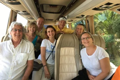 Inizia la tua giornata a corfù con il pickup da hotel o porto, guida privata flessibile e tappe come paleokastritsa, corfù città o un frantoio del xv secolo—decidi tu.