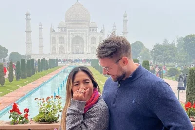 Delhi, taj mahal, agra fort & baby taj: früher expresszug mit frühstück, lokale führung, mittagessen & hoteltransfer inklusive.